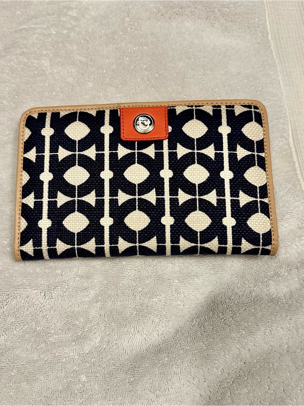 Spartina 449 Navy and Cream Geometric Canvas Wallet with Tan Trim and Orange Tab